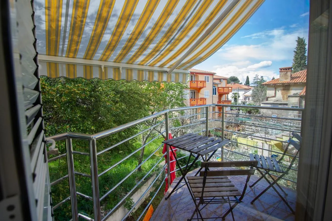 Apartment Davor 马林斯卡