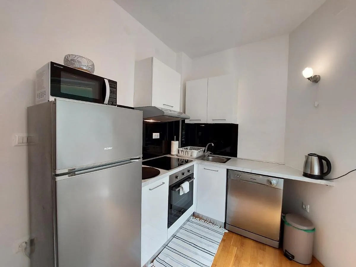 Apartment Davor Malinska