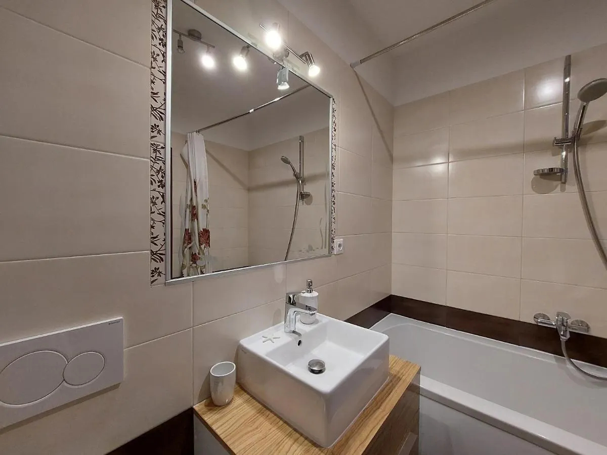 Apartment Davor Malinska 0*,  Κροατία